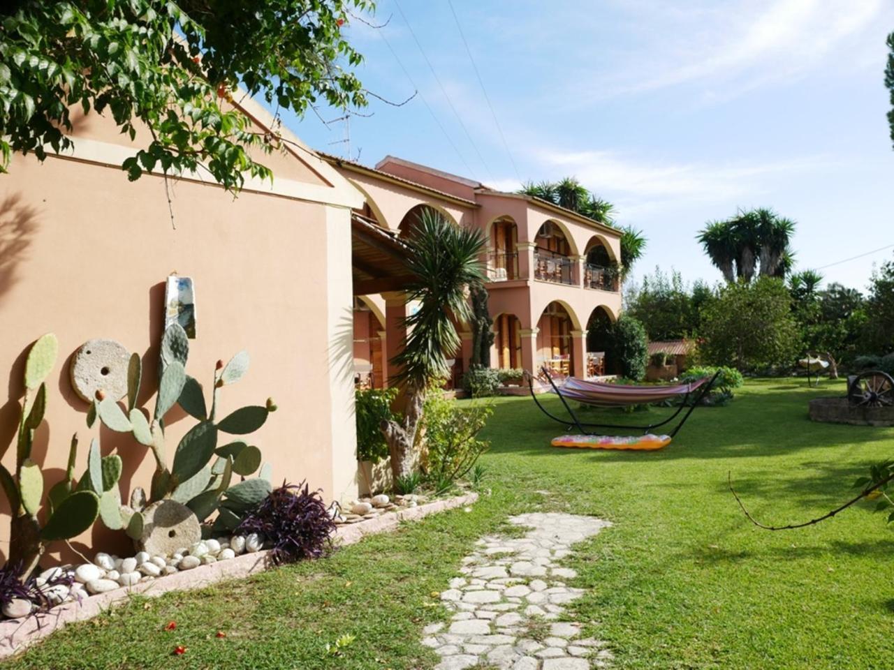 Marios Studios Sidárion Buitenkant foto